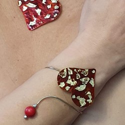 BRACELET WITH BRASS,ENAMEL,18K GOLD LEAF AND CORAL STONE